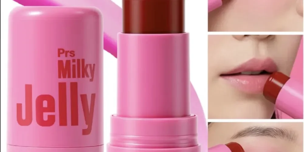 Jelly's lipstick and cheeks